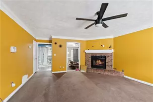 573 Hambrick Square, Stone Mountain, GA 30083 - Photo 3