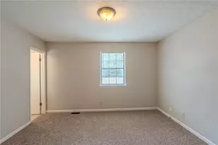 2247 Cherokee Valley Dr, Lithonia, GA 30058 - Photo 19