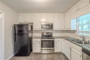 3110 Ashly Cove Ln, Snellville, GA 30078 - Photo 11