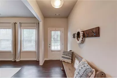 6841 Lancaster Crossing, Flowery Branch, GA 30542 - Photo 5