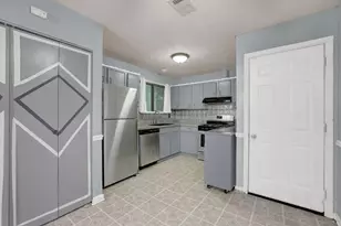 5012 Galbraith Cir, Stone Mountain, GA 30088 - Photo 13