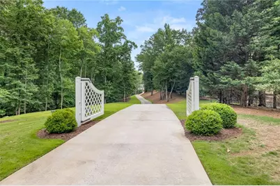 218 Lake Pointe Drive, Gainesville, GA 30506 - Photo 53