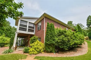 1173 St Charles Pl, Gainesville, GA 30501 - Photo 55