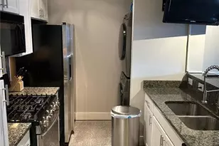 799 Hammond Dr, Atlanta, GA 30328 - Photo 3