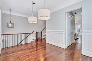 326 Brownstones Cir NE, Atlanta, GA 30312 - Photo 9