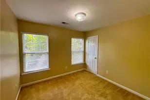 7888 The Lakes Point, Fairburn, GA 30213 - Photo 9