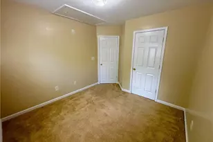 7888 The Lakes Point, Fairburn, GA 30213 - Photo 13