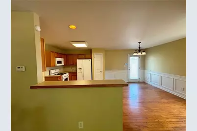 7888 The Lakes Point, Fairburn, GA 30213 - Photo 5