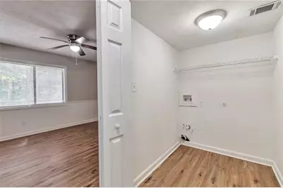 5215 Mainstreet Park Drive, Stone Mountain, GA 30088 - Photo 19