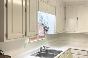 3041 Regal Dr, McDonough, GA 30253 - Photo 3