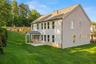 900 Melody Ridge Ln, Buford, GA 30519 - Photo 3