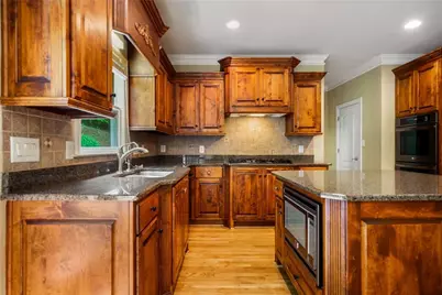 205 Camden Creek Court, Lawrenceville, GA 30043 - Photo 17