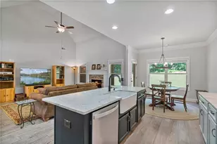 902 Edgewater Dr, Loganville, GA 30052 - Photo 19