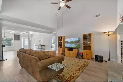 902 Edgewater Drive, Loganville, GA 30052 - Photo 15