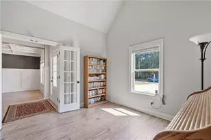 902 Edgewater Dr, Loganville, GA 30052 - Photo 11