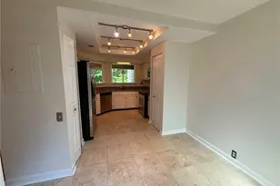 40 Dunwoody Springs Dr, Atlanta, GA 30328 - Photo 9