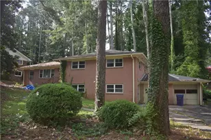 3798 King Henry Rd SW, Atlanta, GA 30331 - Photo 3