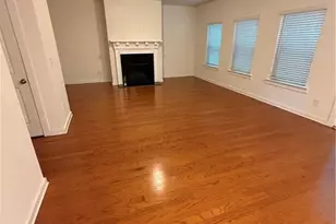 1392 Weatherbrook Cir, Lawrenceville, GA 30043 - Photo 11