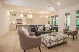334 Maple View Dr, Carrollton, GA 30117 - Photo 5
