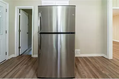 3904 W Hilda Circle, Decatur, GA 30035 - Photo 9