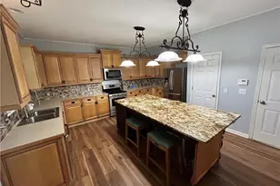 1038 Island View Ct, Sugar Hill, GA 30518 - Photo 7