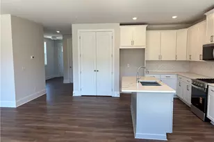 943 Crestmanor Dr, Marietta, GA 30008 - Photo 7