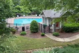 1749 Breyerton Dr NE, Atlanta, GA 30329 - Photo 3