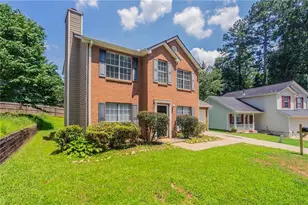 711 Ashley Ln, Stone Mountain, GA 30087 - Photo 3