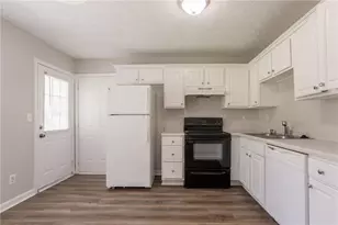 711 Ashley Ln, Stone Mountain, GA 30087 - Photo 9