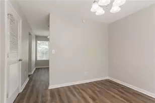 711 Ashley Ln, Stone Mountain, GA 30087 - Photo 13