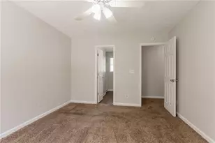 711 Ashley Ln, Stone Mountain, GA 30087 - Photo 27