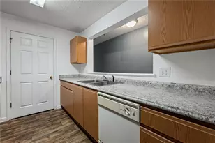 3303 Par Three Way, Lithonia, GA 30038 - Photo 9