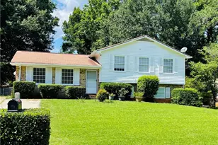 8436 Magnolia Dr, Jonesboro, GA 30238 - Photo 1