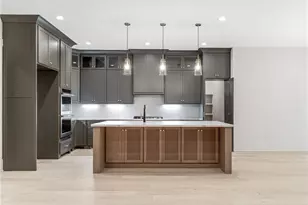 3846 Town Farms Dr, Peachtree Corners, GA 30092 - Photo 13