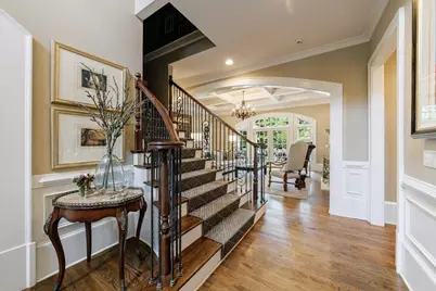 1412 Lanier Manor NE, Atlanta, GA 30319 - Photo 7