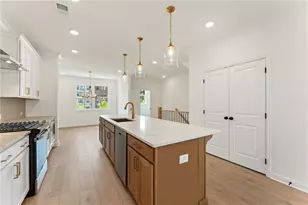 1987 Deco Dr, Kennesaw, GA 30144 - Photo 7