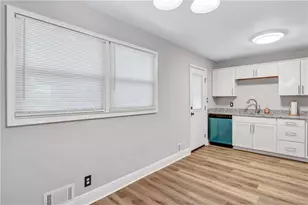 2764 Ocean Valley Dr, Atlanta, GA 30349 - Photo 13