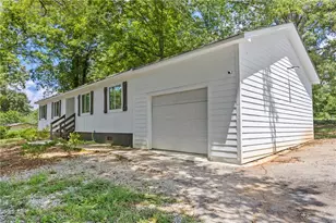 10 Caroline Dr, Stockbridge, GA 30281 - Photo 3