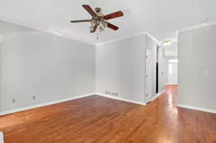 2197 Spring Walk Ct, Atlanta, GA 30341 - Photo 7