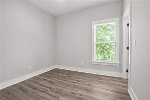 556 Paines Ave NW, Atlanta, GA 30318 - Photo 19