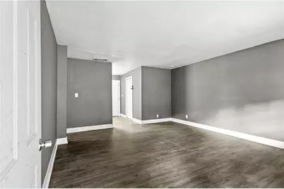 2436 Clarissa Drive NW, Atlanta, GA 30318 - Photo 5