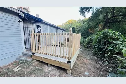 2436 Clarissa Drive NW, Atlanta, GA 30318 - Photo 25