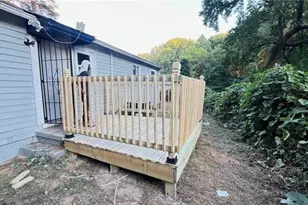 2436 Clarissa Dr NW, Atlanta, GA 30318 - Photo 25