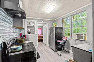 1324 Almont Dr SW, Atlanta, GA 30310 - Photo 7