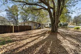 501 Aberdeen Dr NW, Atlanta, GA 30318 - Photo 5