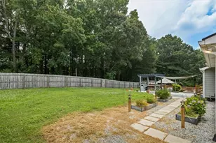 2711 Bluffton Rd, Buford, GA 30519 - Photo 25