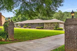 1535 Pathfinder Way SW, Lilburn, GA 30047 - Photo 3