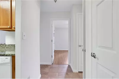 300 Johnson Ferry Road NE #B1002, Sandy Springs, GA 30328 - Photo 3