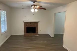 137 Solomon Dr, Ellenwood, GA 30294 - Photo 5