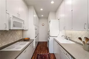 2575 Peachtree Rd NE, Atlanta, GA 30305 - Photo 21